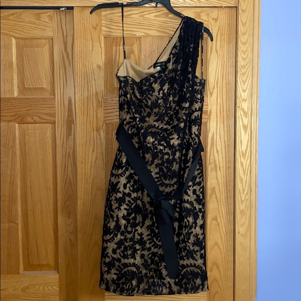 One shoulder sleeve dress 👗